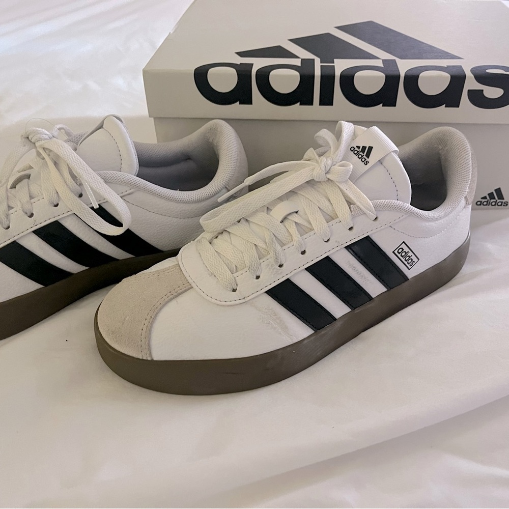 Women’s adidas VL court 3.0